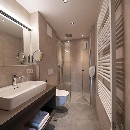 Lakeside Luxury Apartment