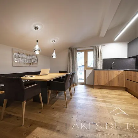 Apartment Lakeside Luxury