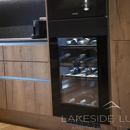 Apartment Lakeside Luxury *